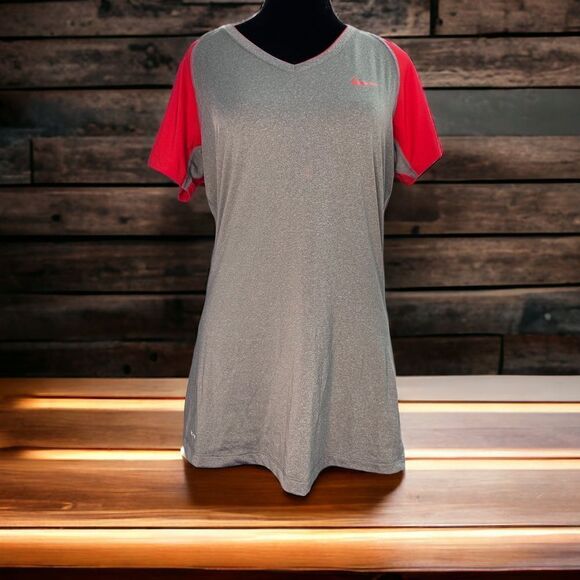 Nike Pro Dri Fit Women’s Fitted T-Shirt (Large) - Picture 1 of 8